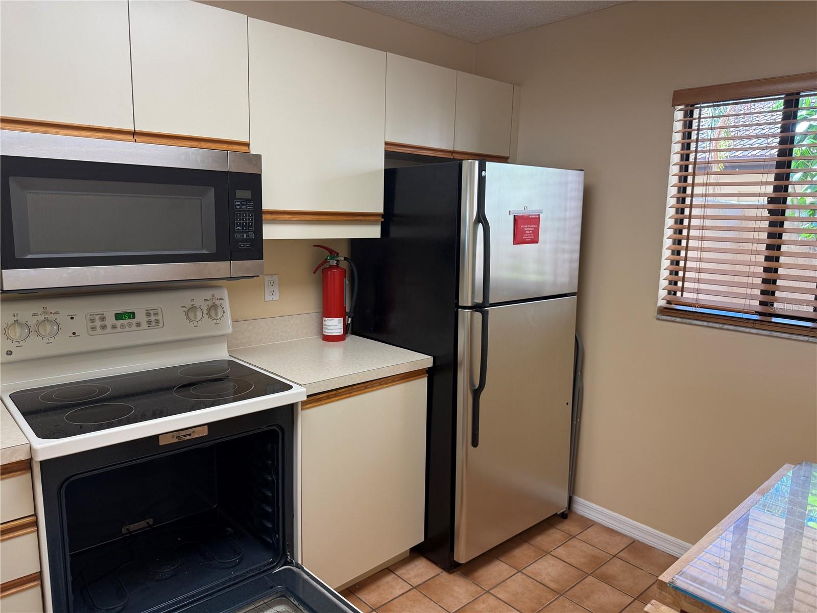 Image 13 of 50 For 5547 Ashton Lake Drive 5547