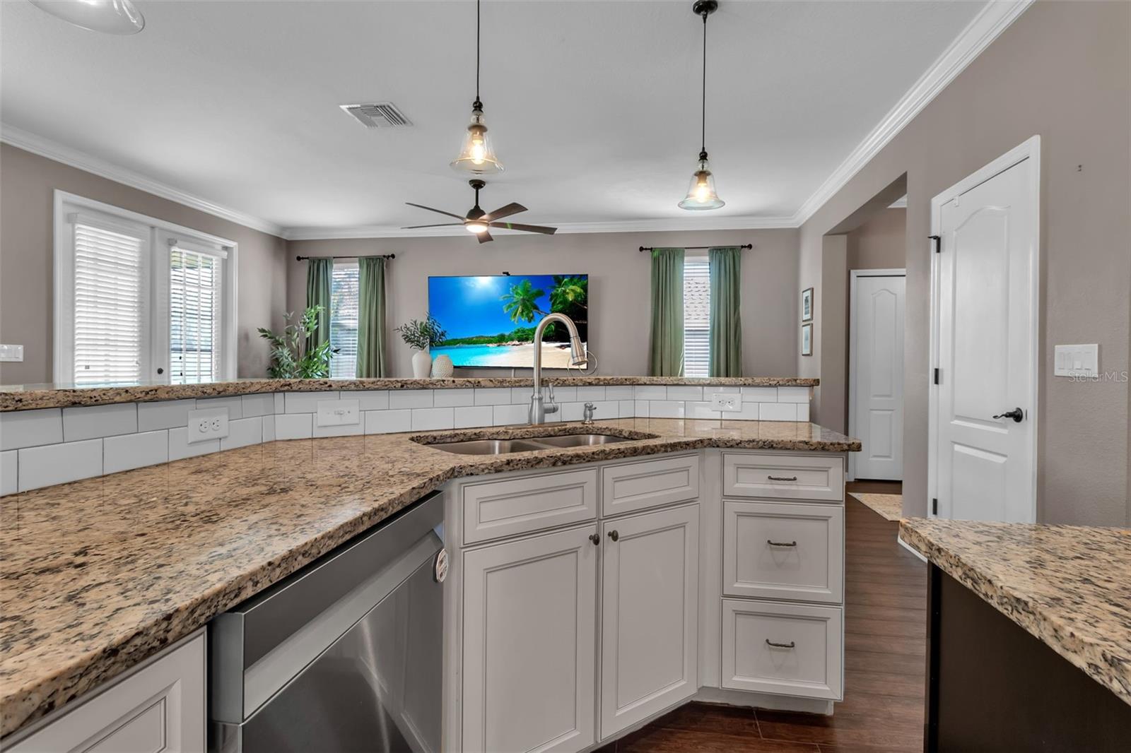 Image 17 of 49 For 3008 91st Avenue E