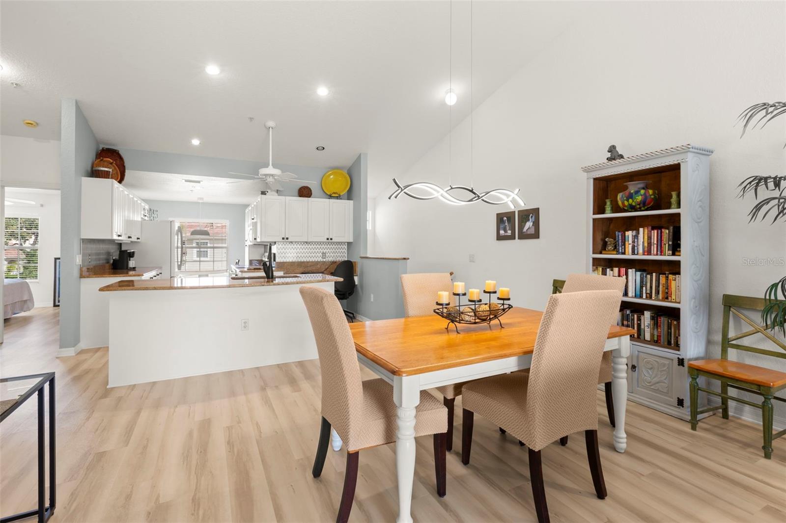 Image 10 of 32 For 6758 Fairview Terrace