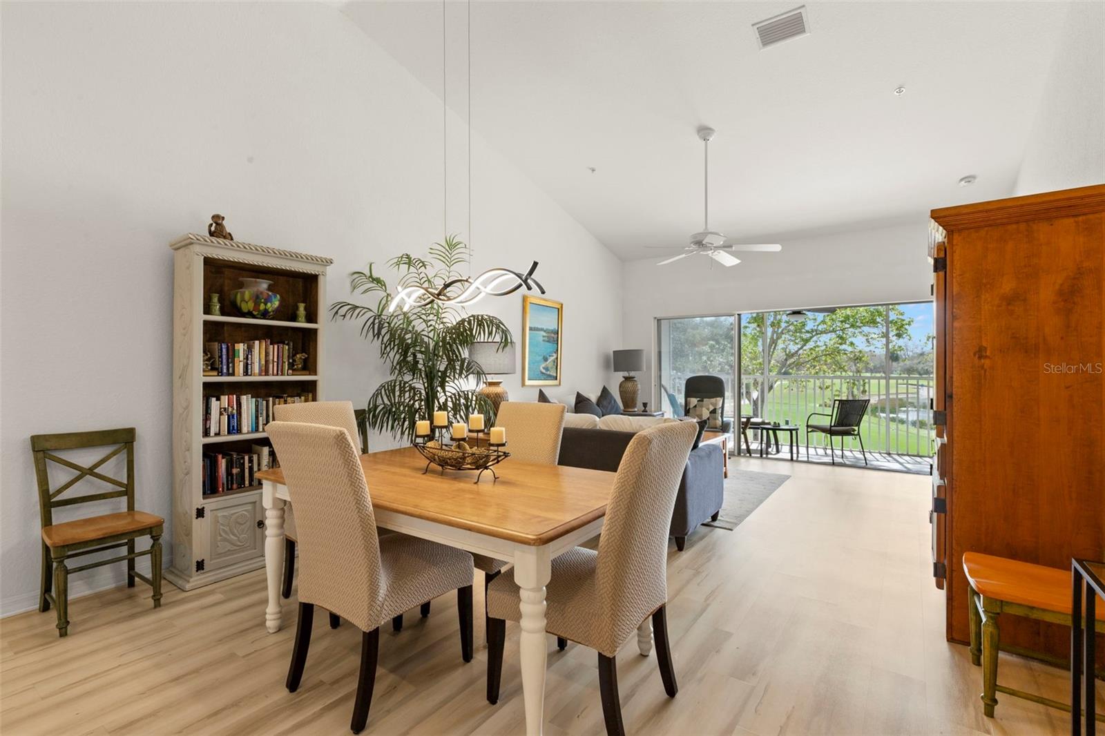 Image 11 of 32 For 6758 Fairview Terrace