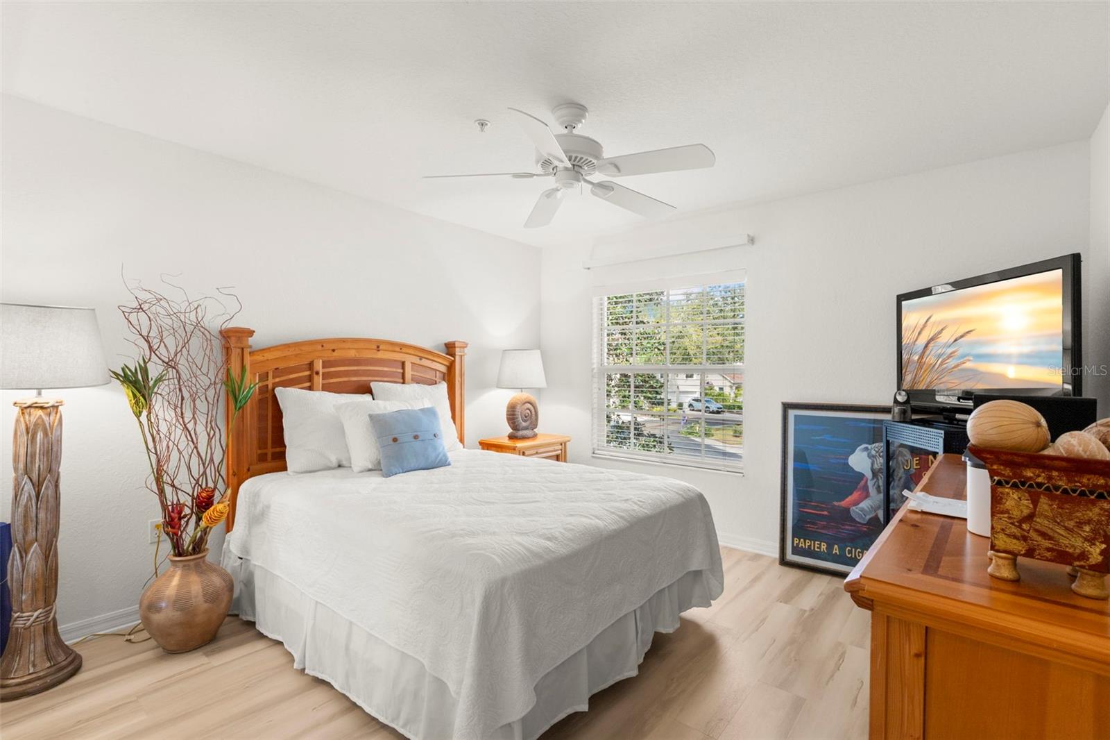 Image 23 of 32 For 6758 Fairview Terrace