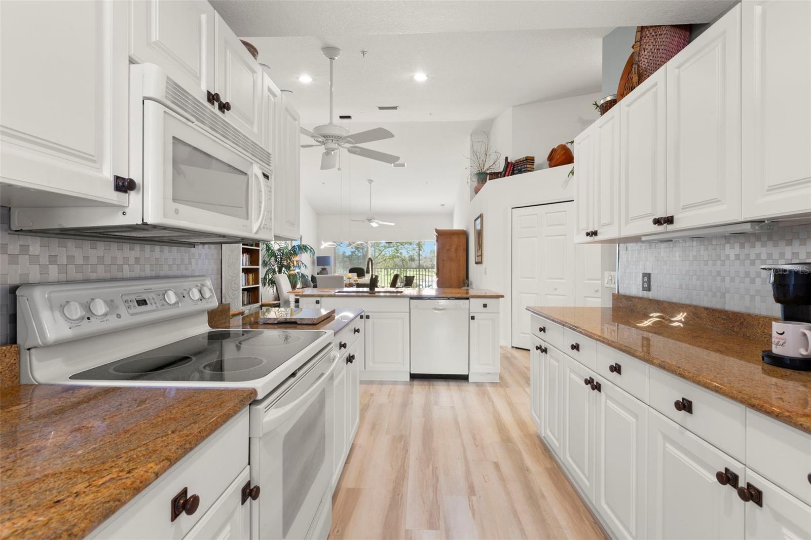 Image 8 of 32 For 6758 Fairview Terrace