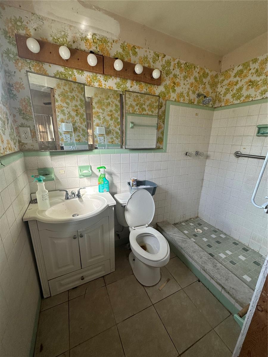 Image 10 of 22 For 2517 Palm Avenue