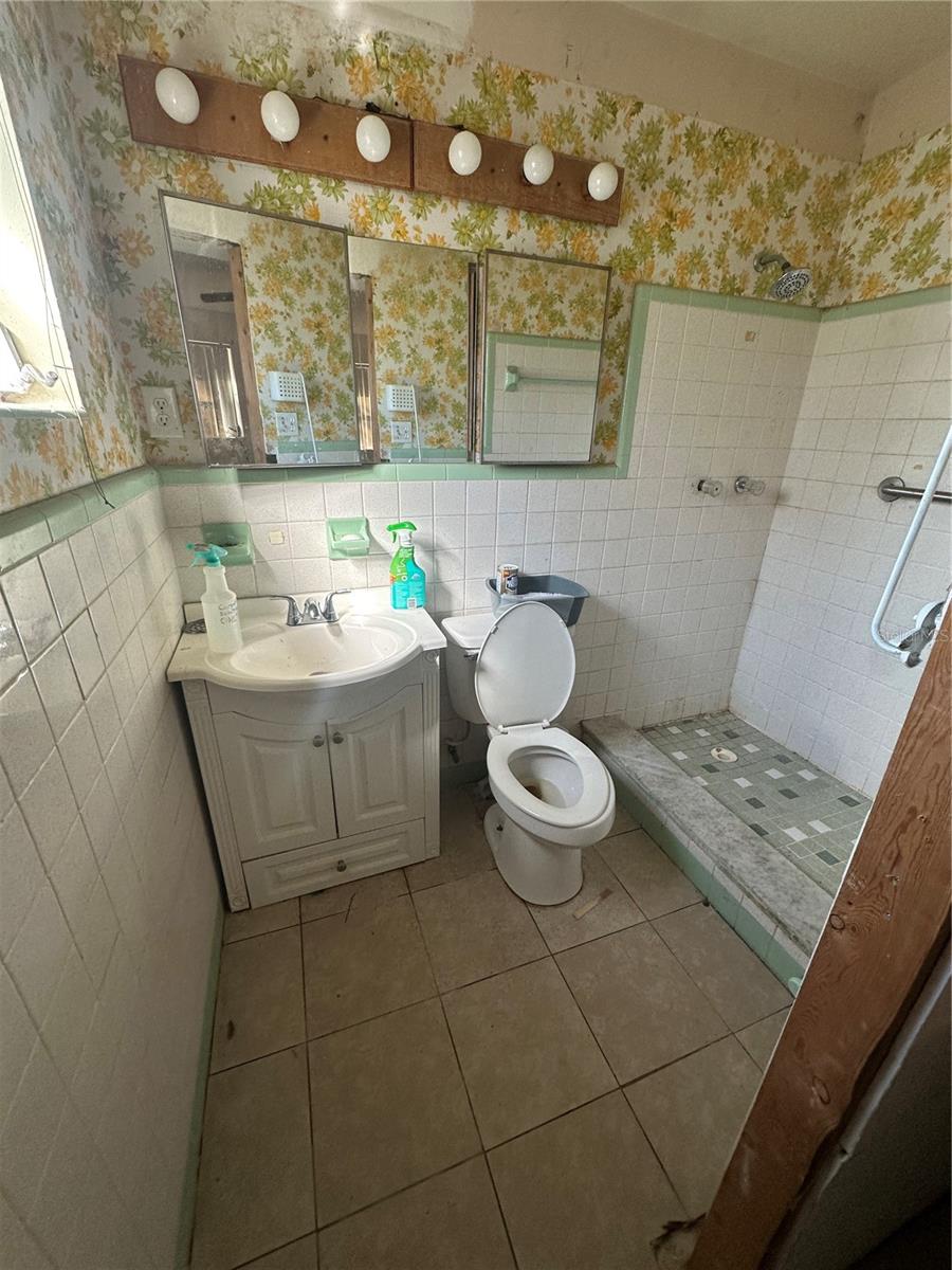 Image 11 of 22 For 2517 Palm Avenue