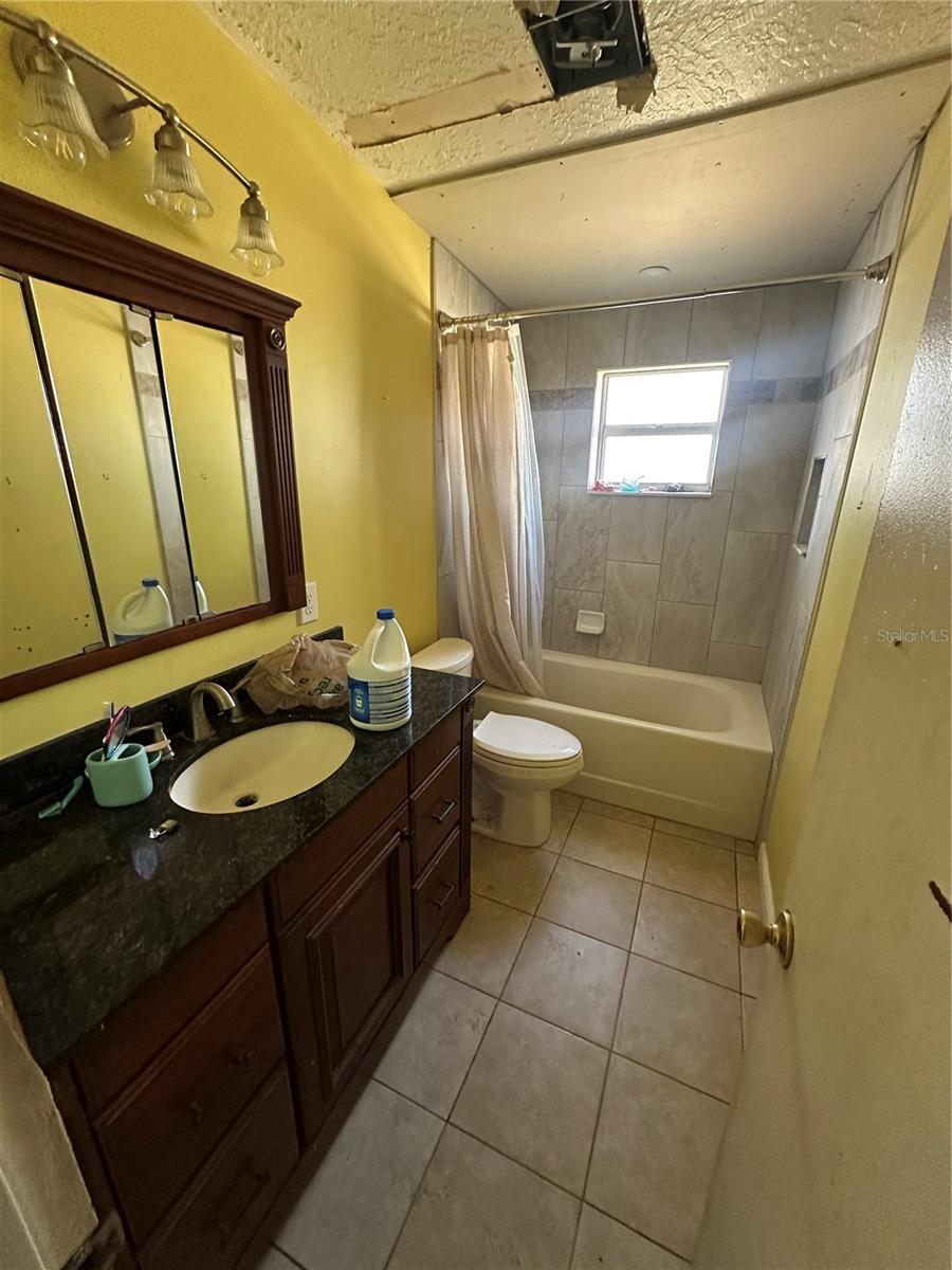 Image 16 of 22 For 2517 Palm Avenue