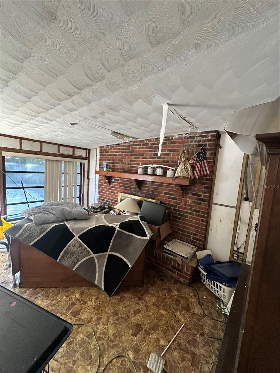 Image 17 of 22 For 2517 Palm Avenue