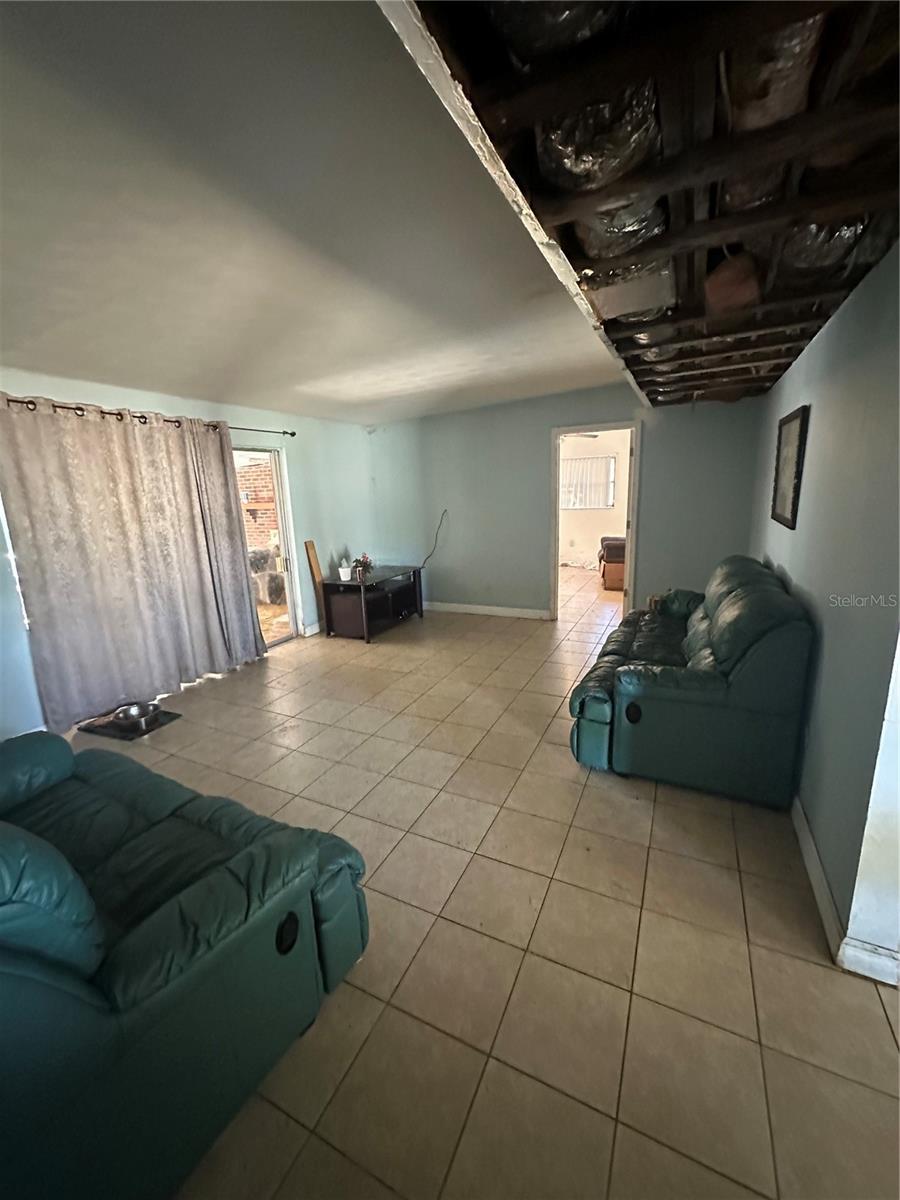 Image 7 of 22 For 2517 Palm Avenue