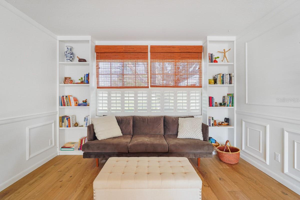 Image 13 of 31 For 216 Matisse Circle N