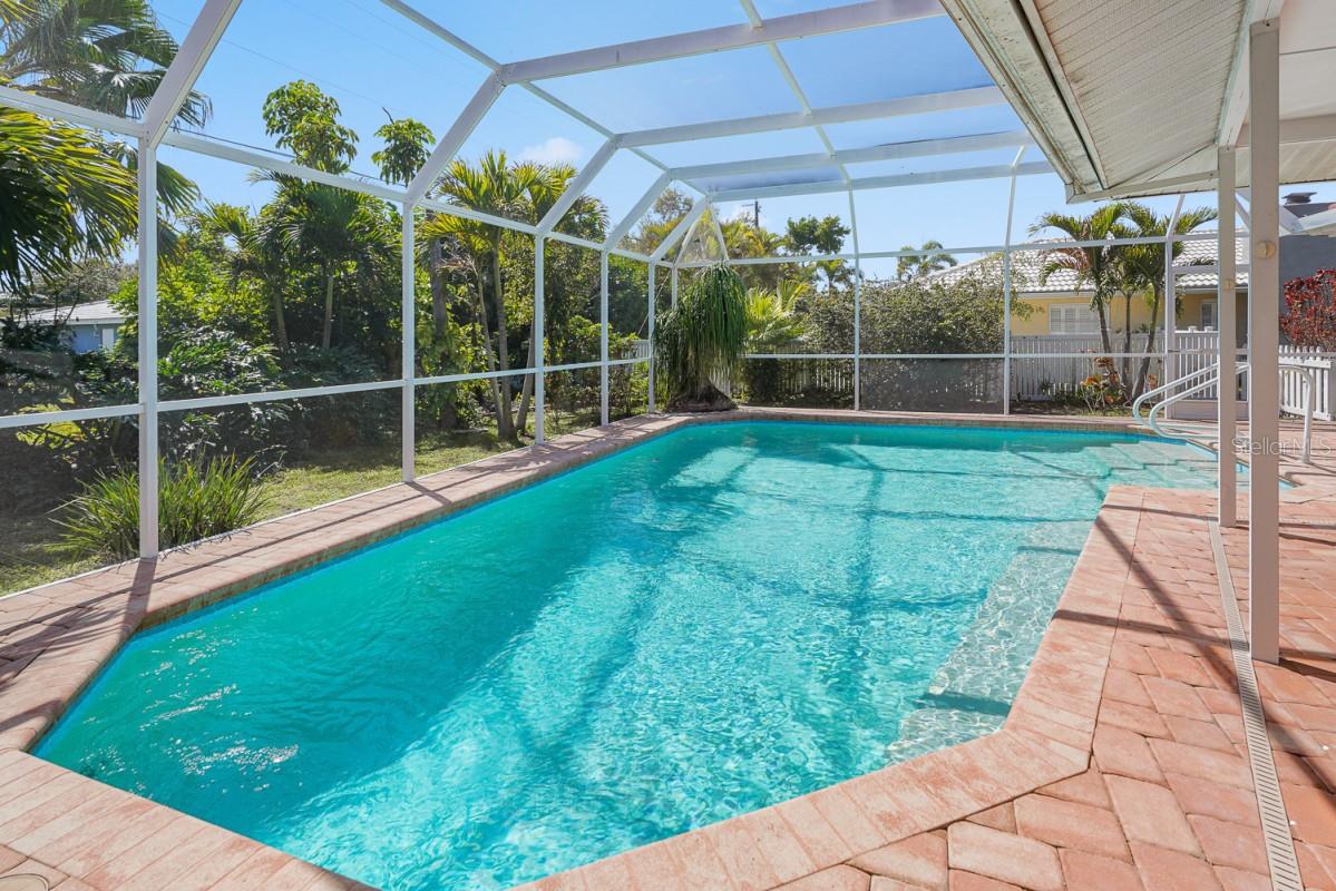 Image 2 of 31 For 216 Matisse Circle N