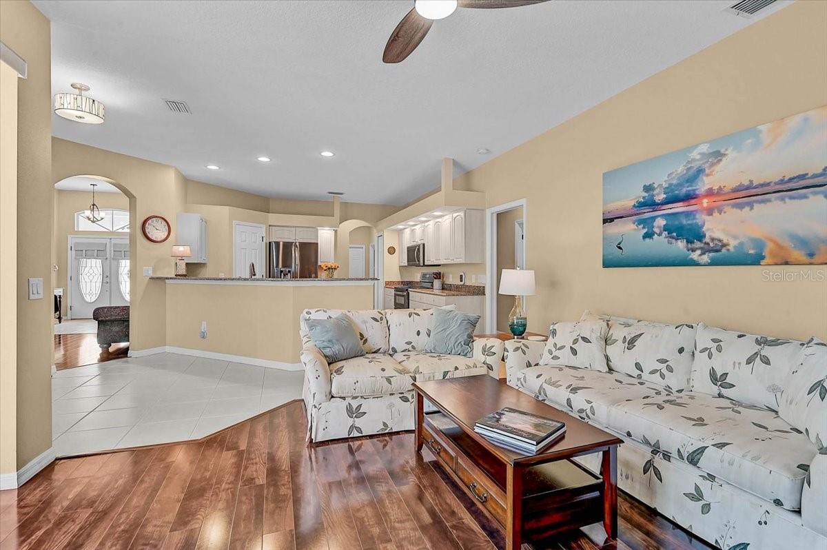 Image 20 of 38 For 4422 Mcintosh Lake Avenue