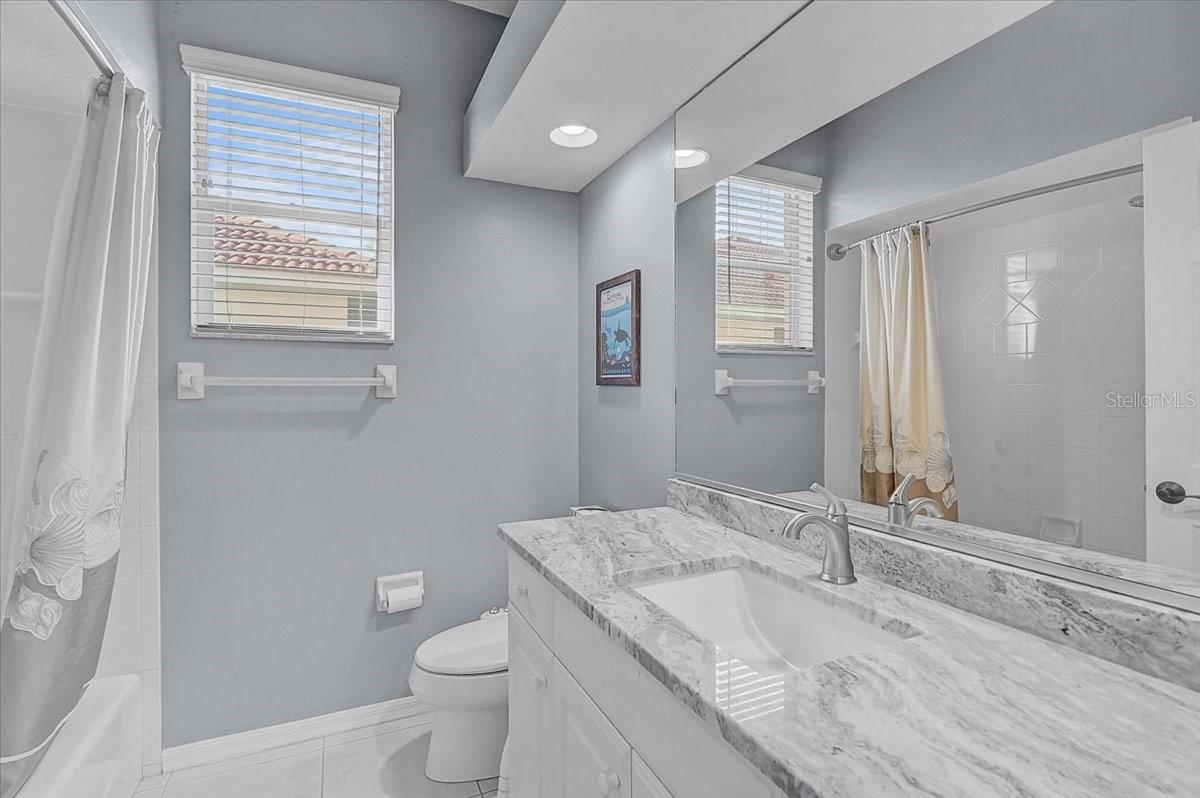 Image 30 of 38 For 4422 Mcintosh Lake Avenue