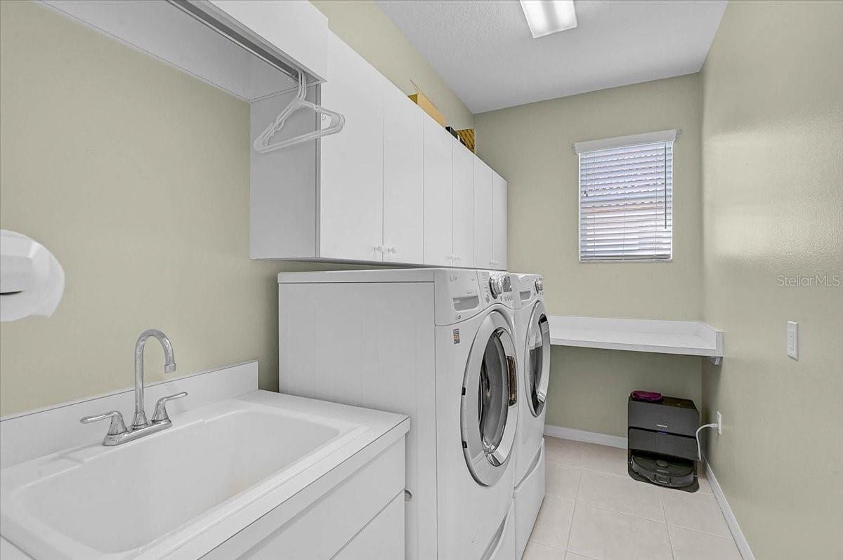 Image 33 of 38 For 4422 Mcintosh Lake Avenue