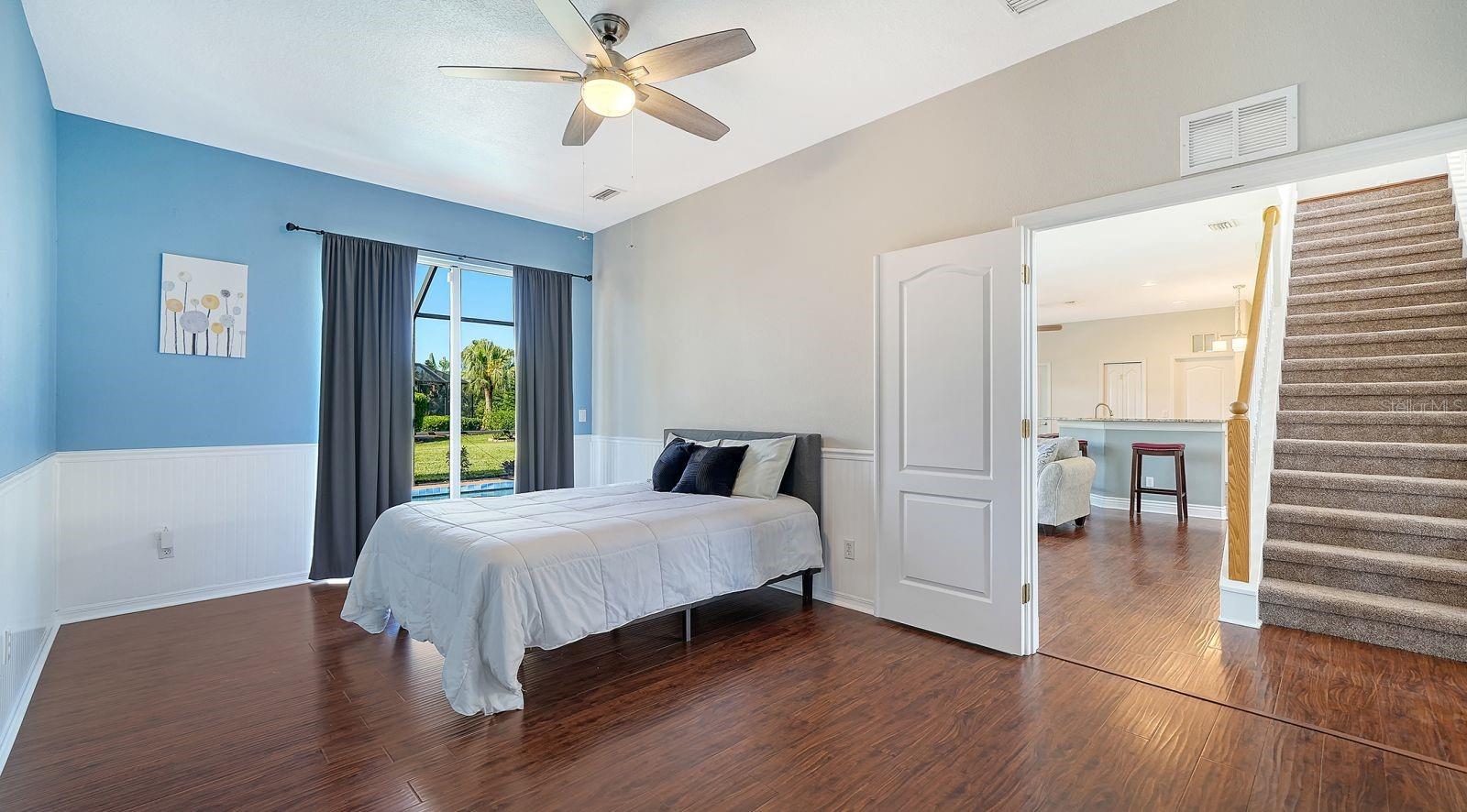 Listing photo id 18 for 152 New Briton Court