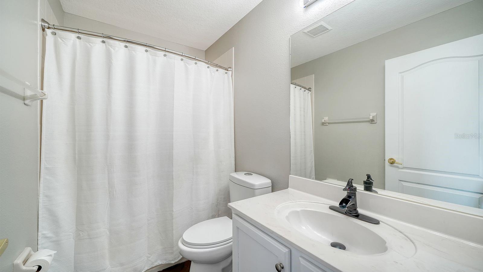 Listing photo id 27 for 152 New Briton Court