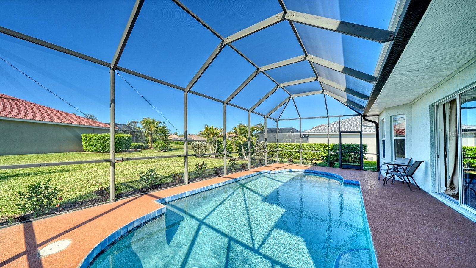 Listing photo id 38 for 152 New Briton Court