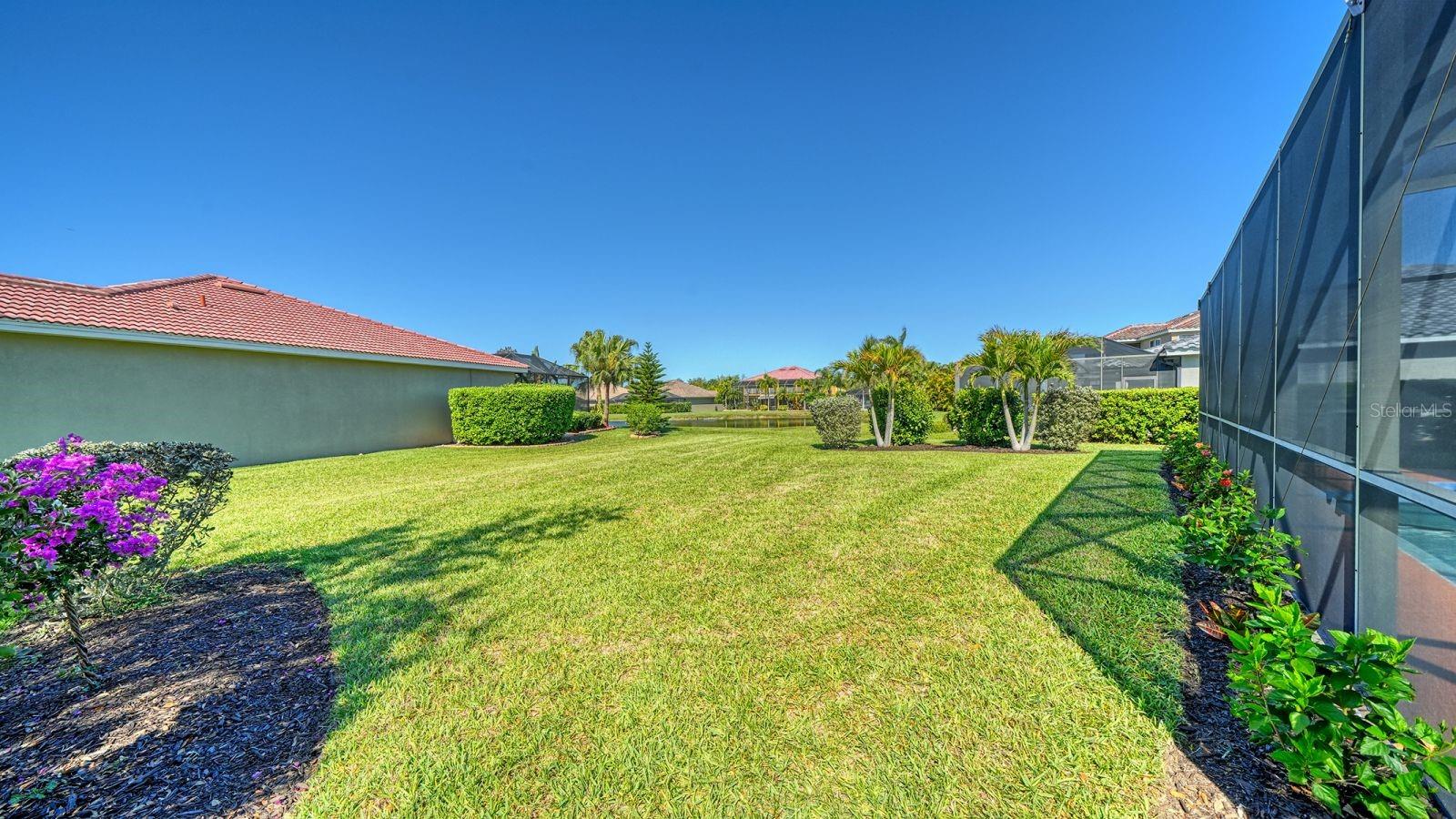 Listing photo id 42 for 152 New Briton Court