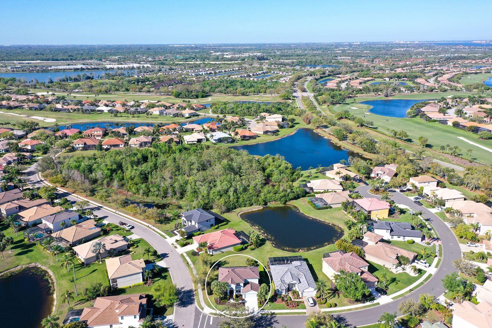 Listing photo id 46 for 152 New Briton Court