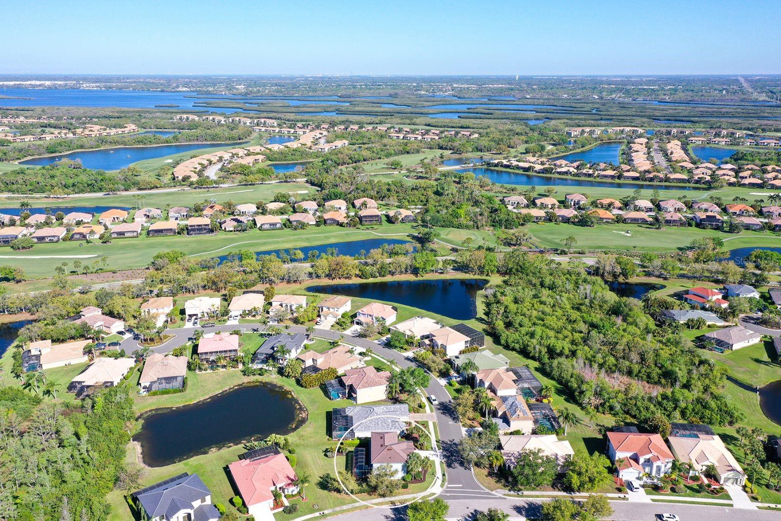 Listing photo id 47 for 152 New Briton Court