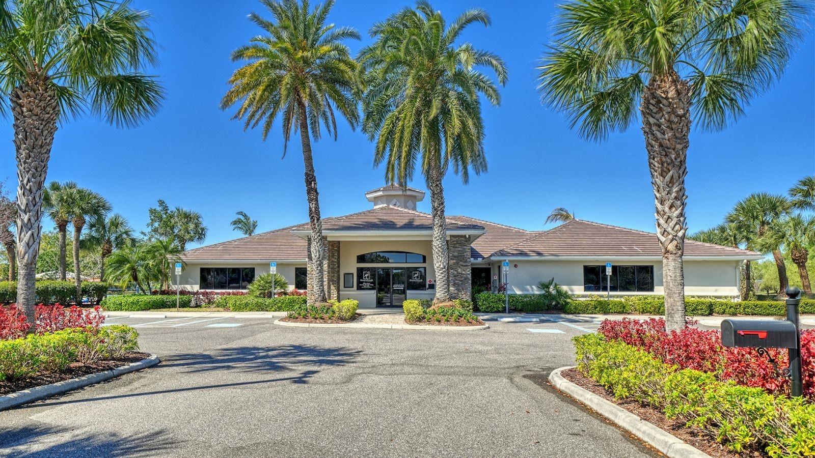 Listing photo id 51 for 152 New Briton Court