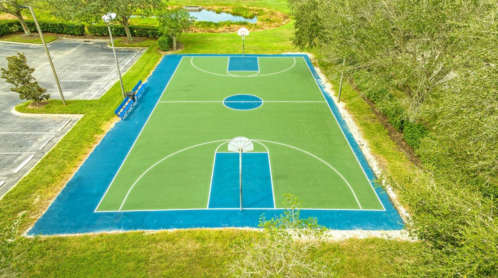 Listing photo id 55 for 152 New Briton Court