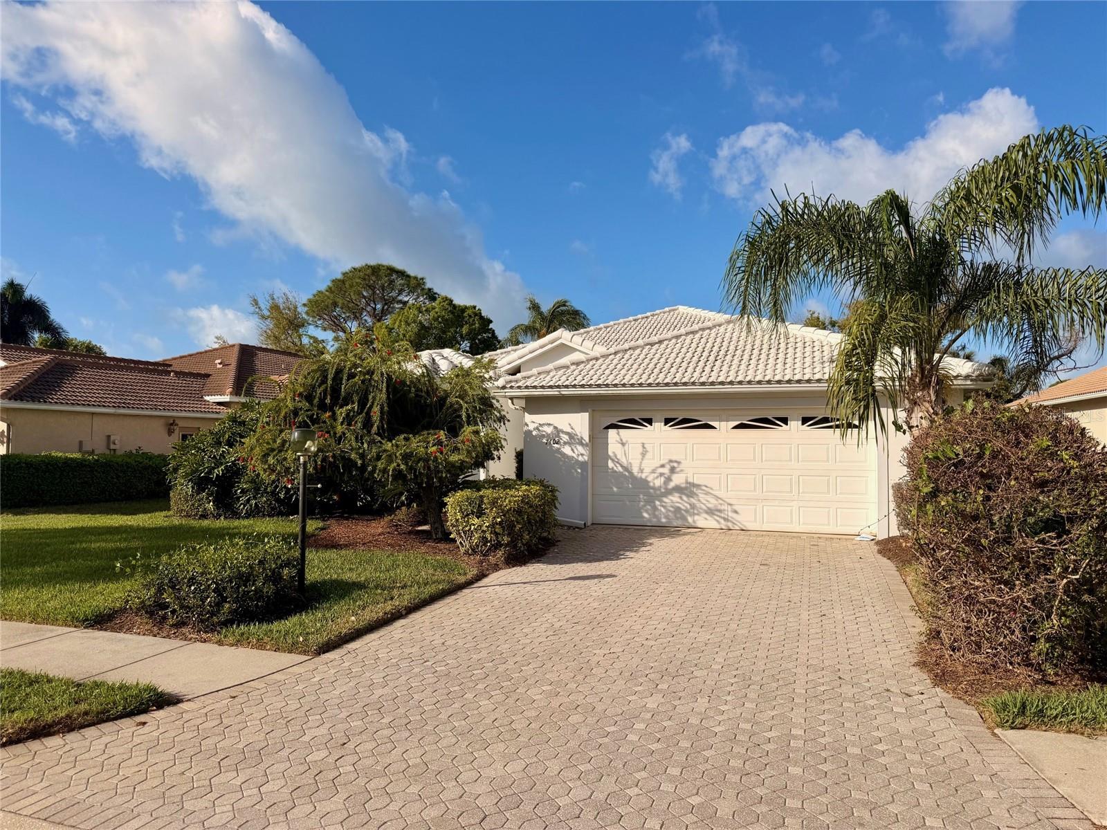 Details for 7402 Fairlinks Court, SARASOTA, FL 34243