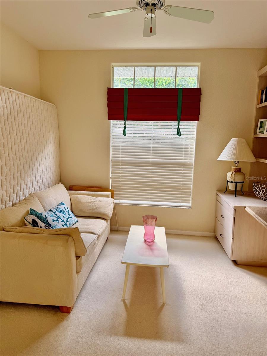 Image 15 of 24 For 7402 Fairlinks Court