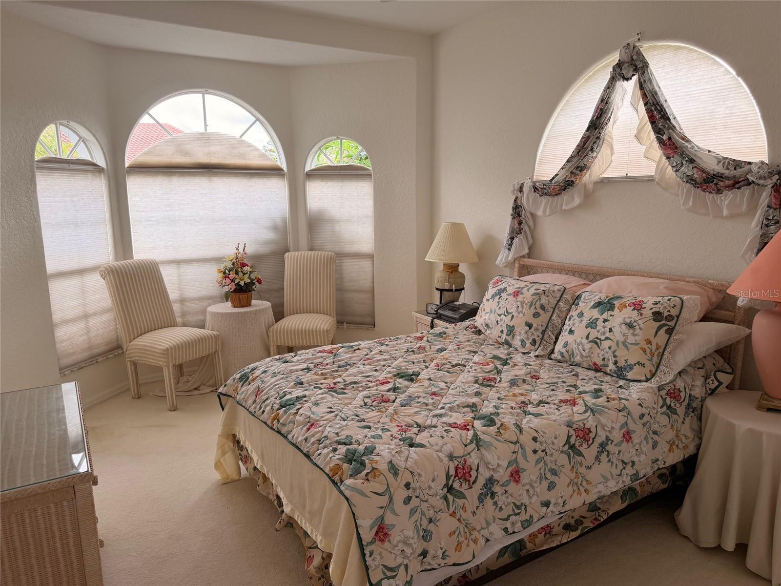 Image 17 of 24 For 7402 Fairlinks Court