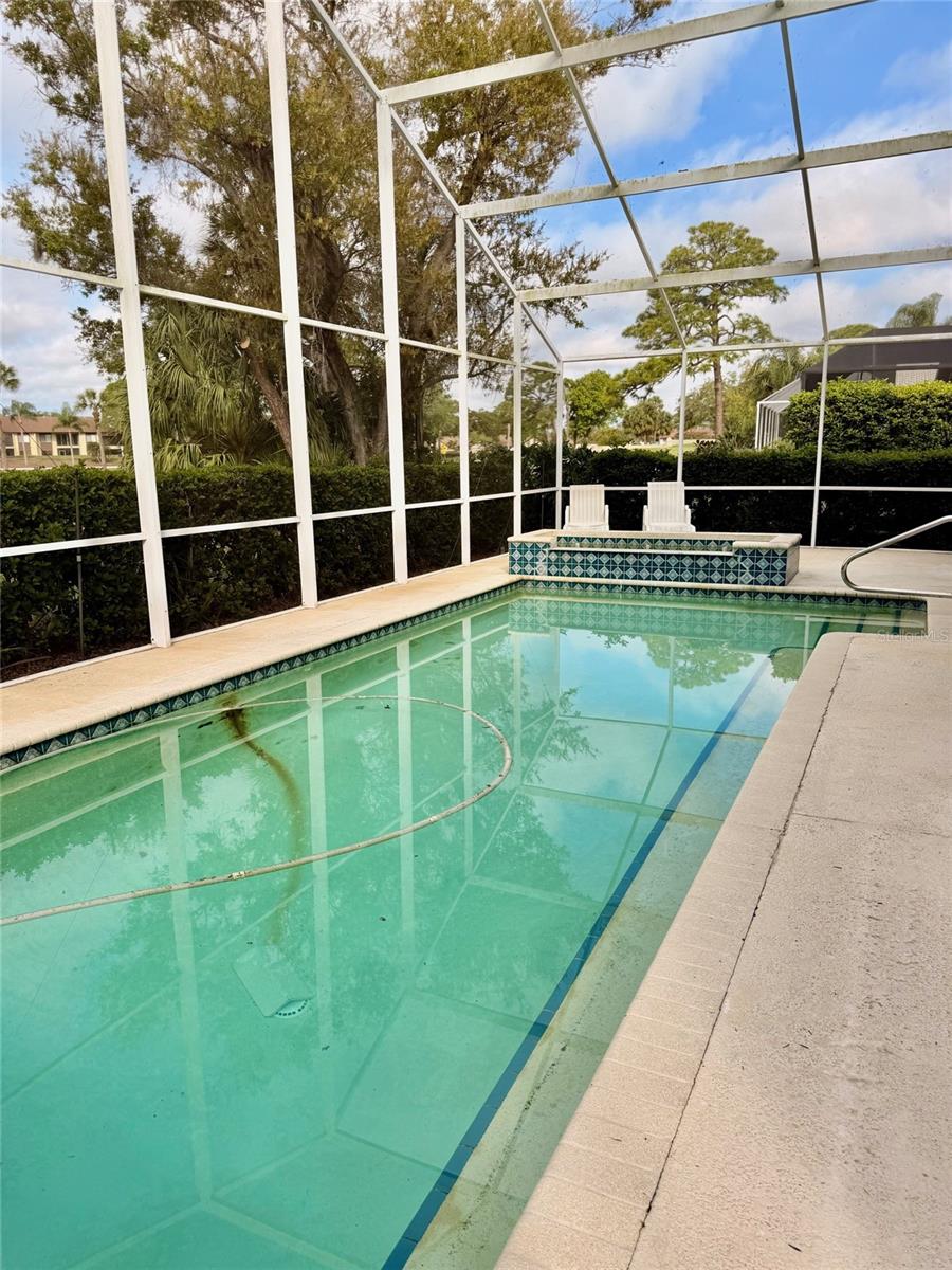 Image 5 of 24 For 7402 Fairlinks Court