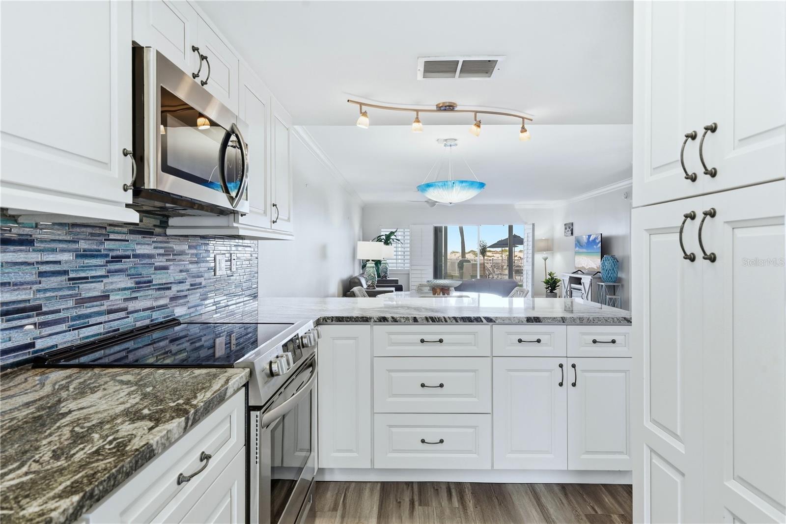 Image 18 of 54 For 1150 Tarpon Center Drive 1g