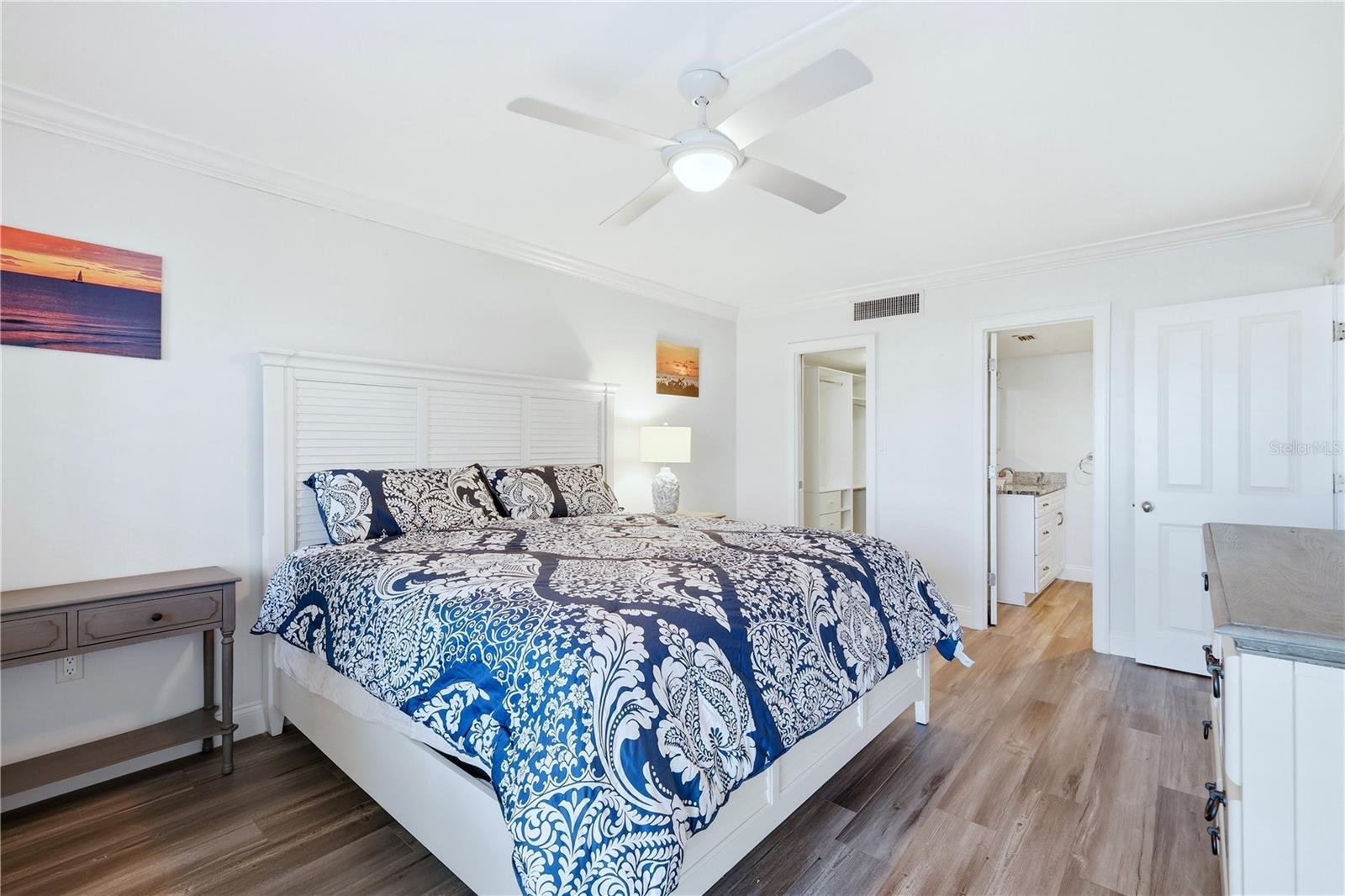 Image 20 of 54 For 1150 Tarpon Center Drive 1g