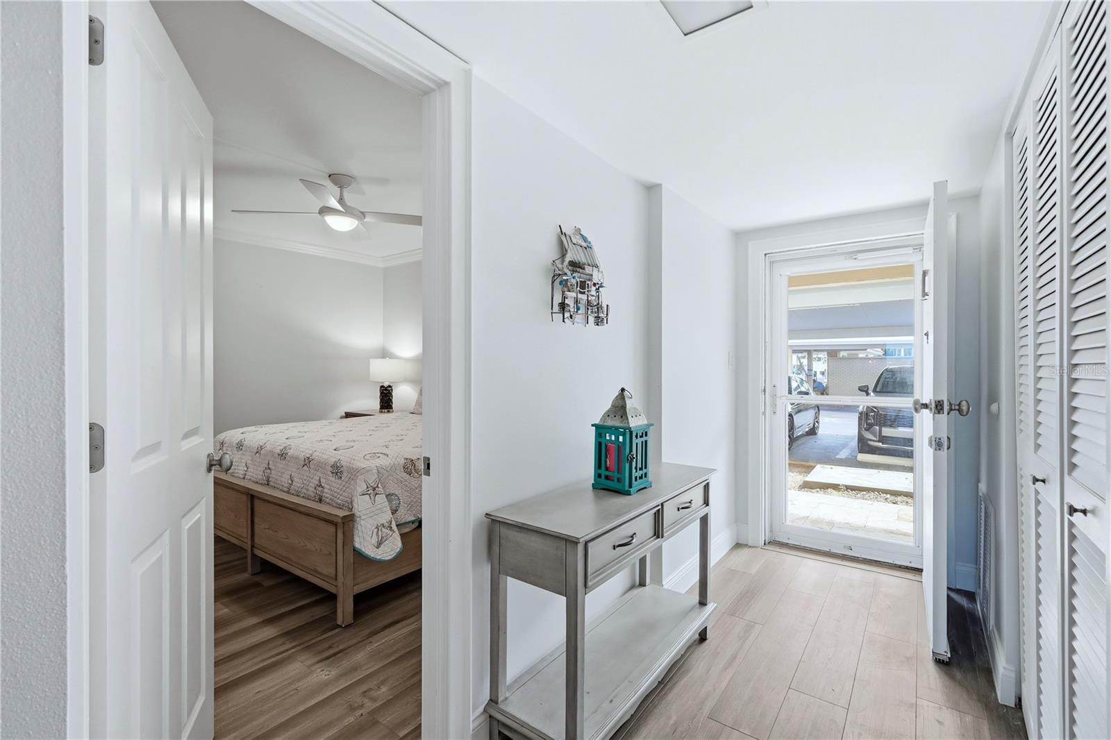 Image 3 of 54 For 1150 Tarpon Center Drive 1g