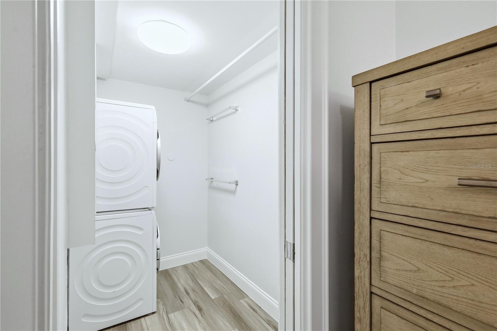 Image 31 of 54 For 1150 Tarpon Center Drive 1g