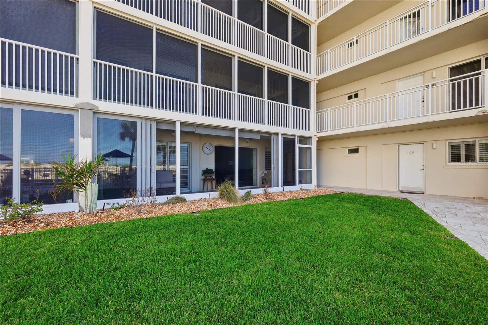 Image 36 of 54 For 1150 Tarpon Center Drive 1g