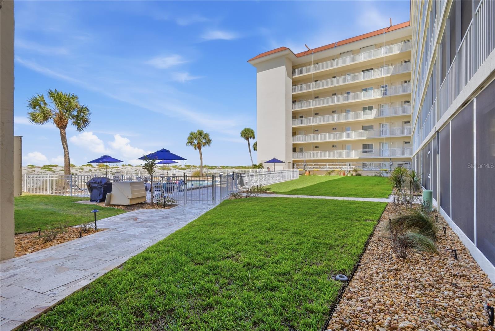 Image 37 of 54 For 1150 Tarpon Center Drive 1g