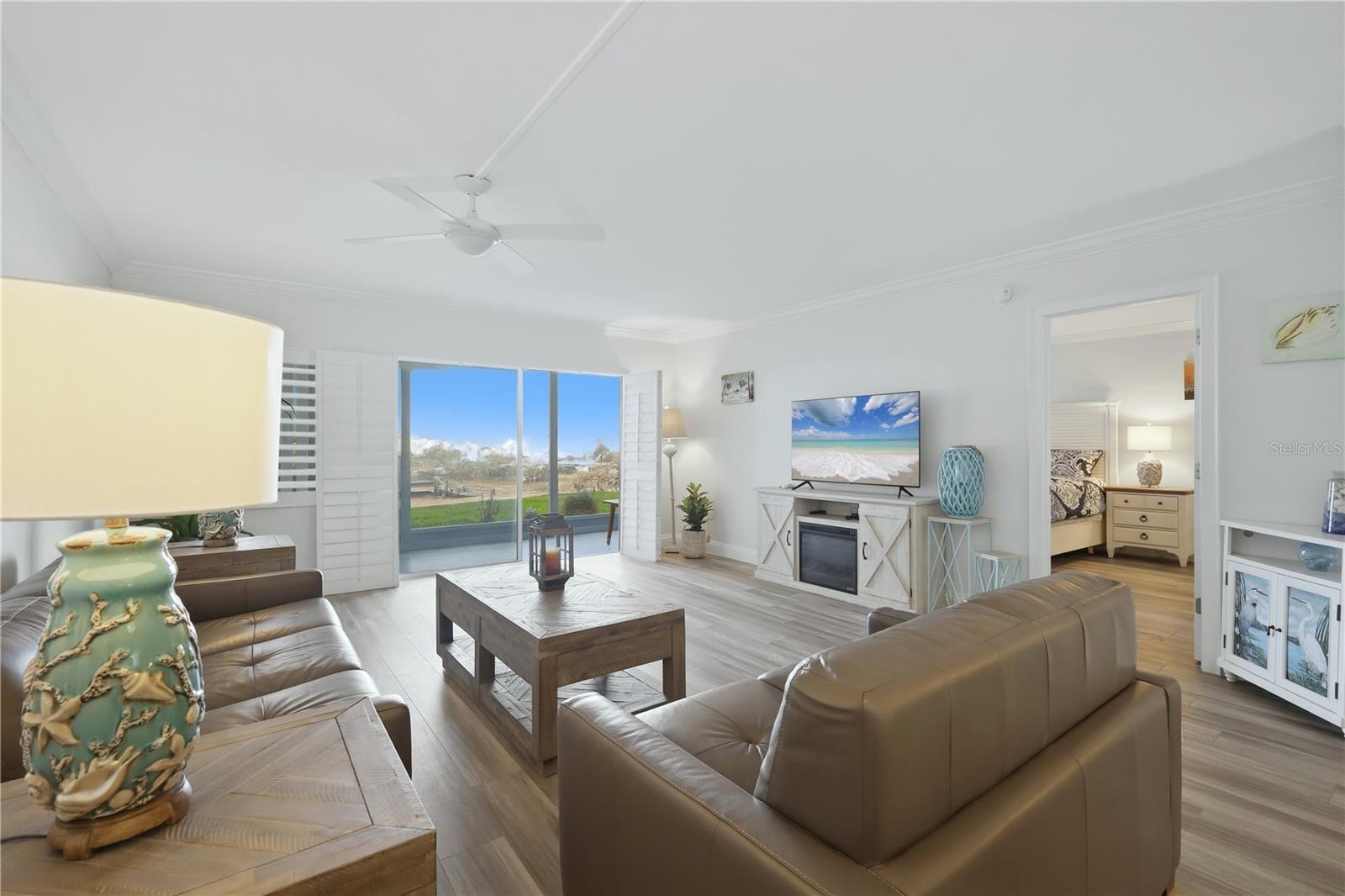 Image 4 of 54 For 1150 Tarpon Center Drive 1g