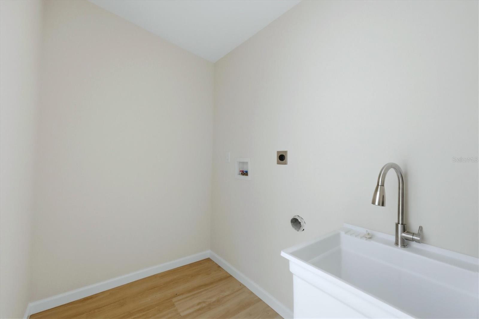 Image 25 of 34 For 6610 Sabina Road