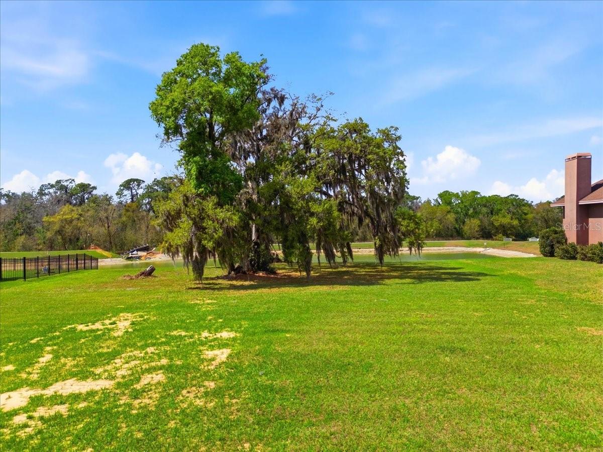 Image 5 of 22 For 5320 Bloomfield Boulevard