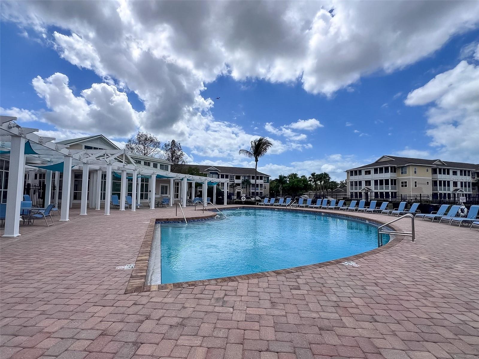 Image 23 of 37 For 4802 51st Street W 1014