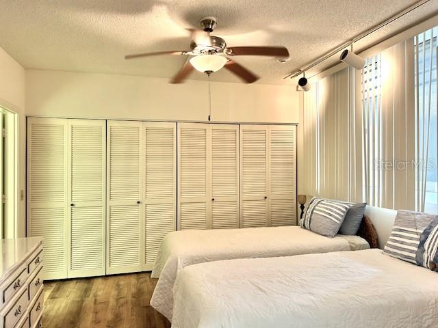 Image 22 of 35 For 1095 Gulf Of Mexico Drive 104