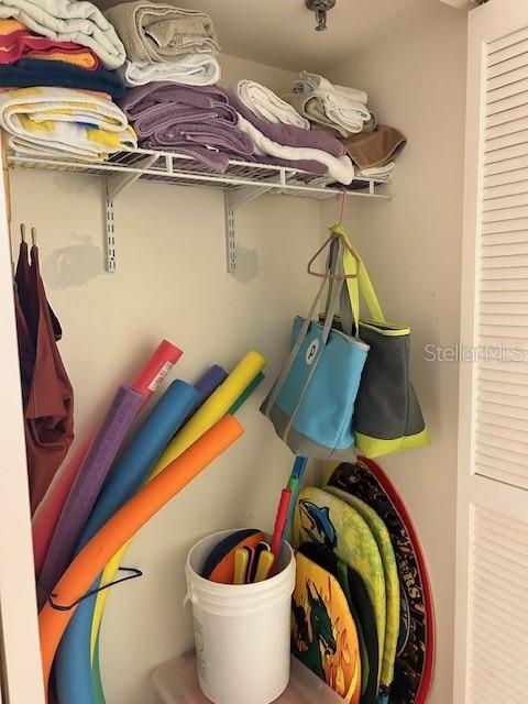 Image 27 of 35 For 1095 Gulf Of Mexico Drive 104