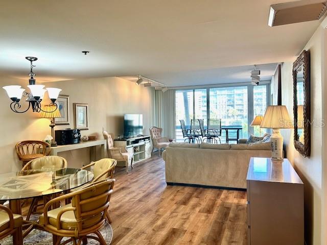 Image 5 of 35 For 1095 Gulf Of Mexico Drive 104