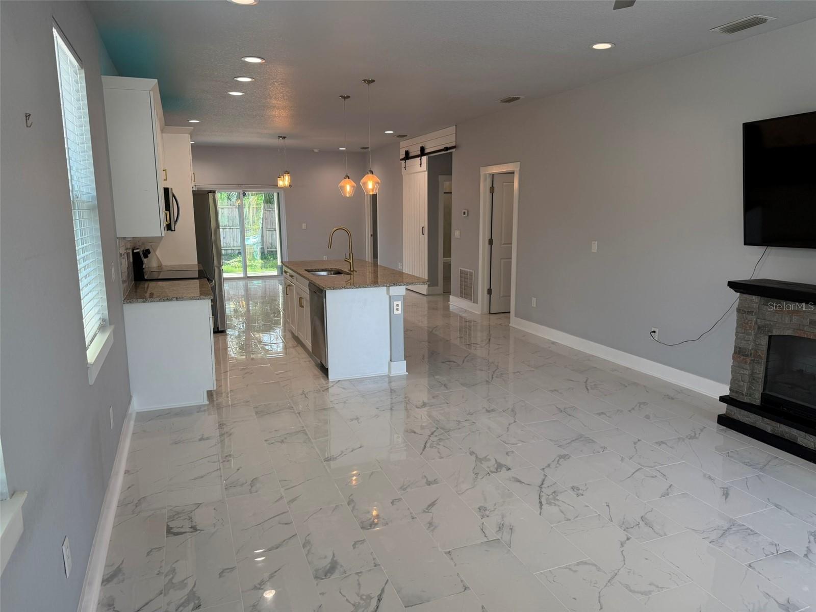 Image 3 of 27 For 1821 Eskimo Avenue