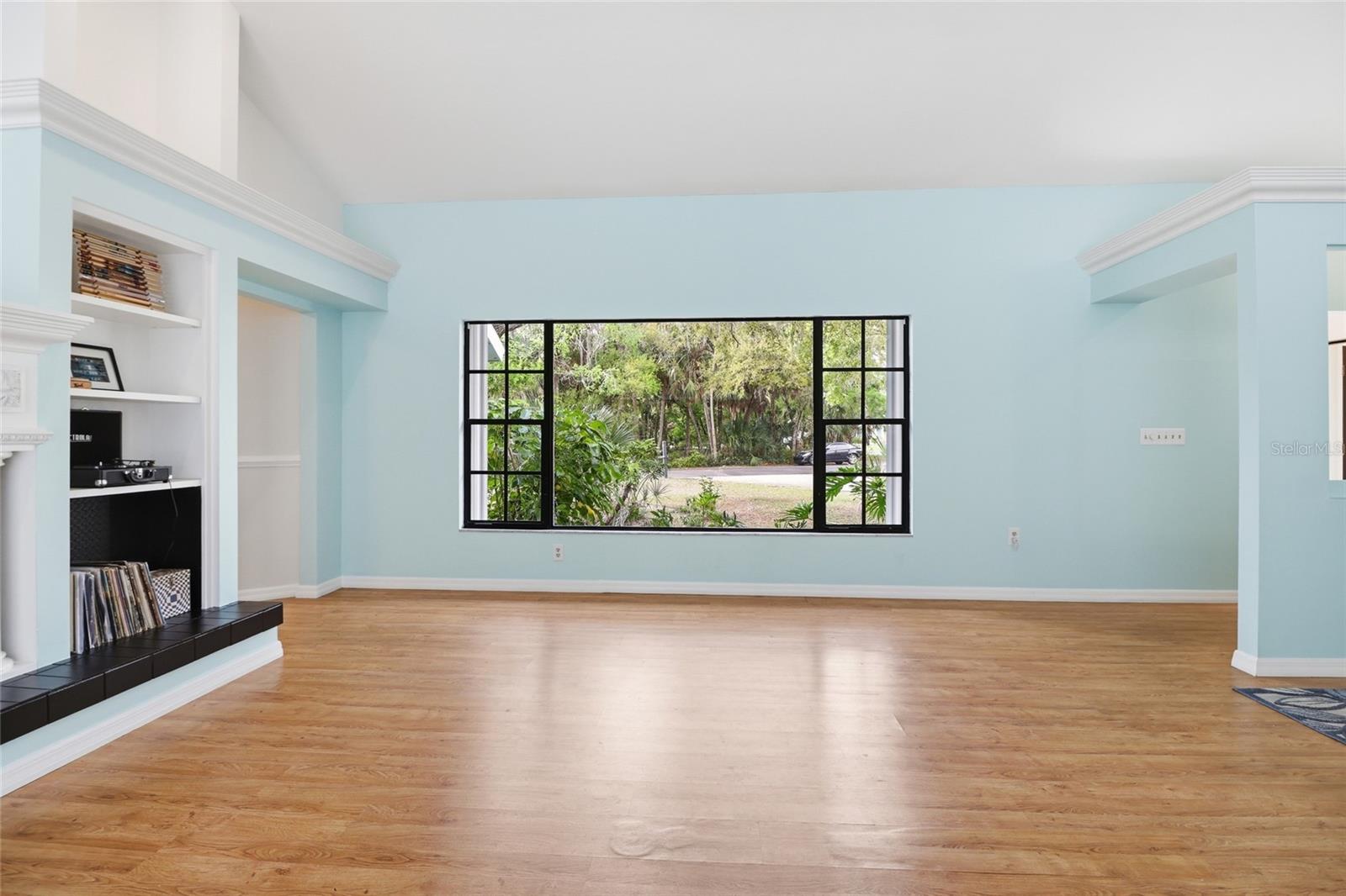 Image 10 of 55 For 4301 Brackenwood Court