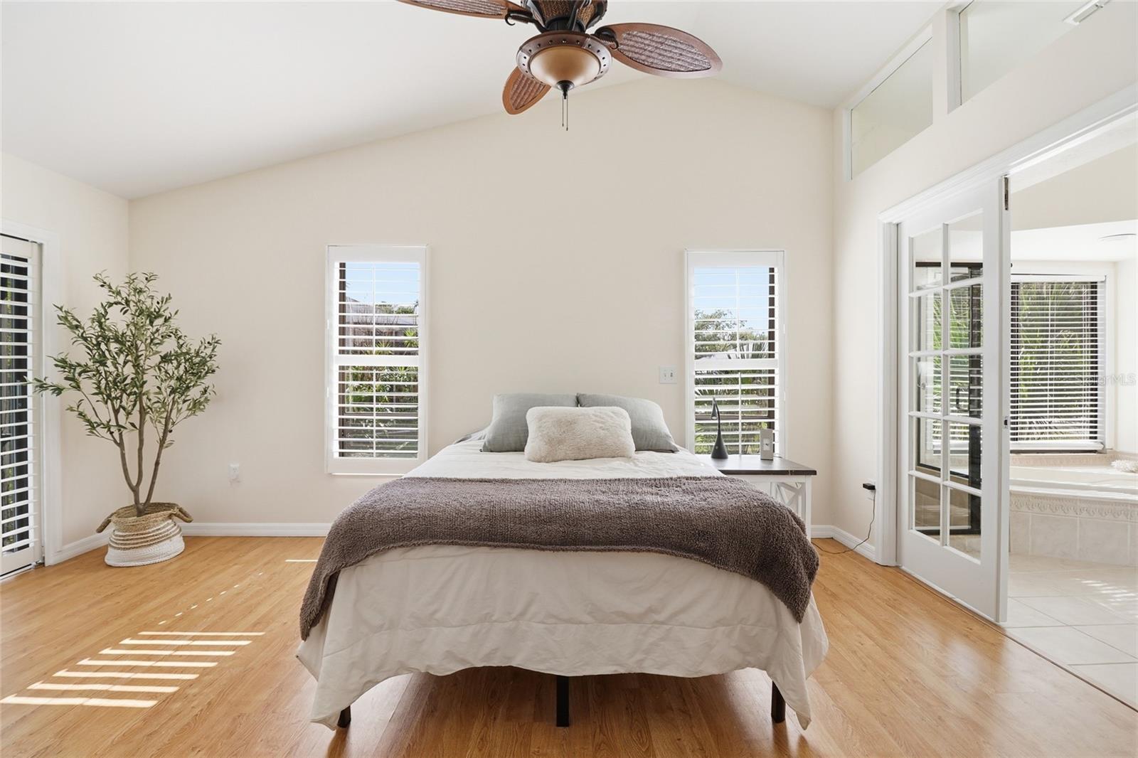 Image 25 of 55 For 4301 Brackenwood Court