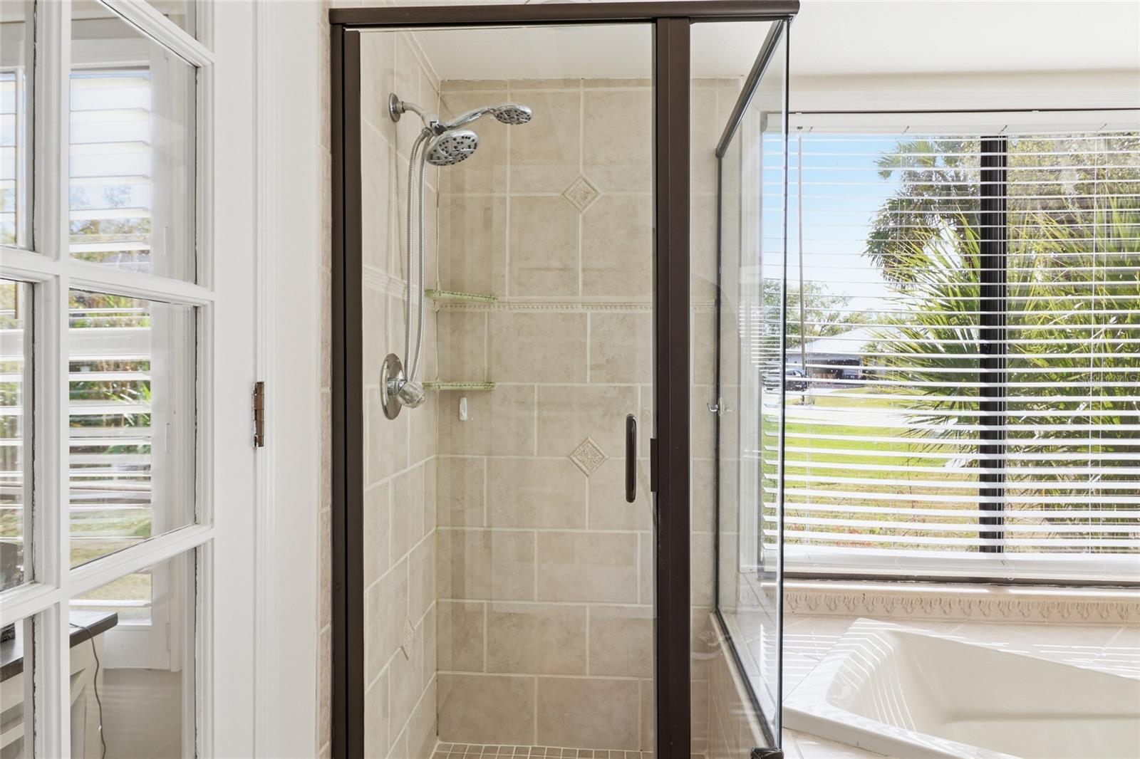 Image 27 of 55 For 4301 Brackenwood Court