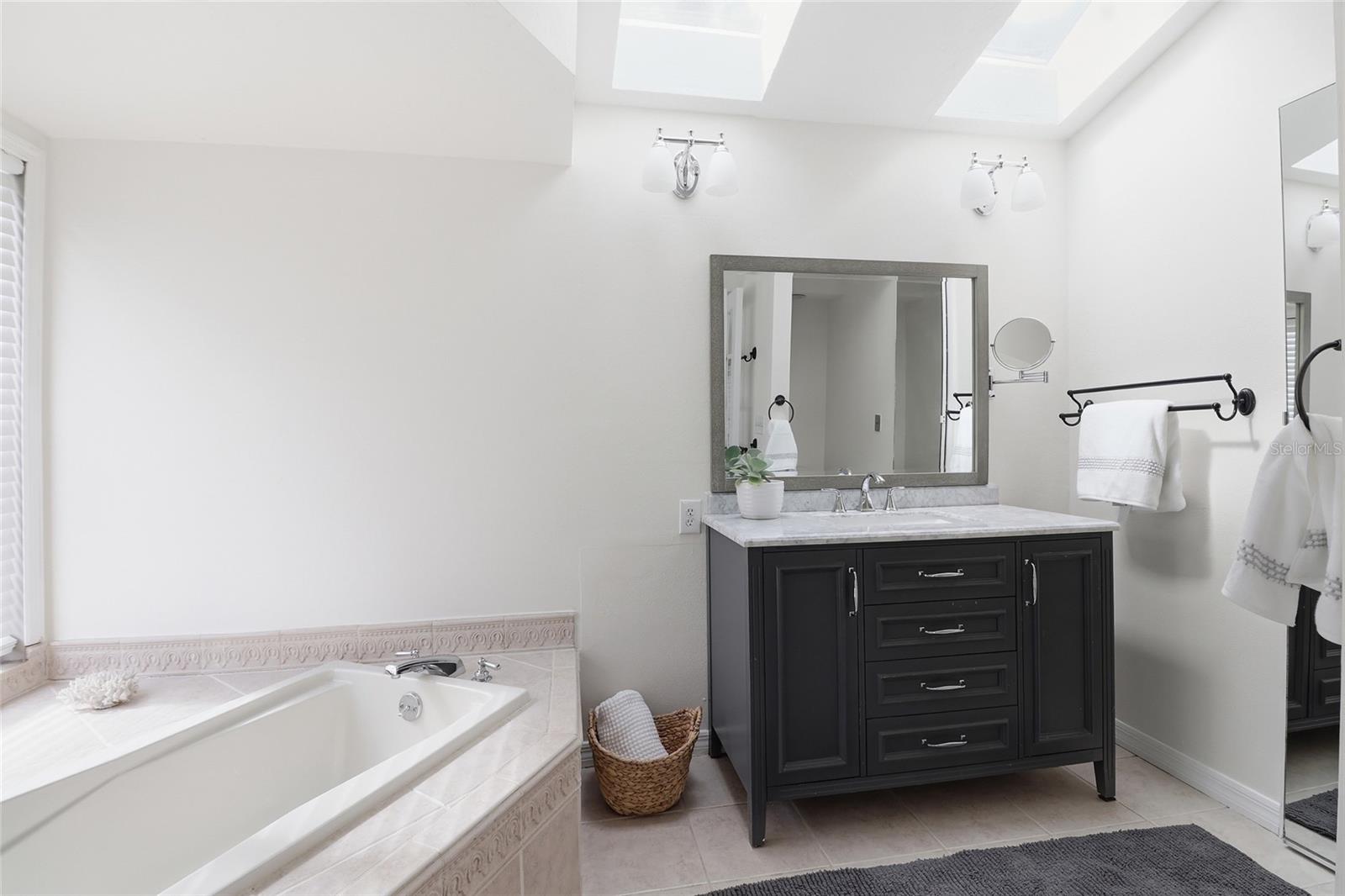 Image 29 of 55 For 4301 Brackenwood Court