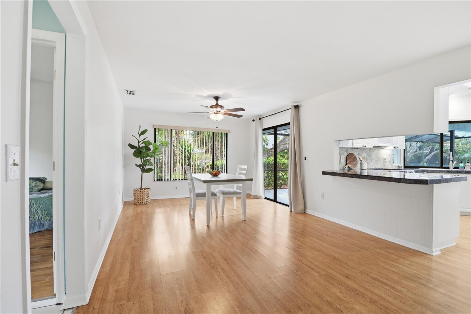 Image 40 of 55 For 4301 Brackenwood Court