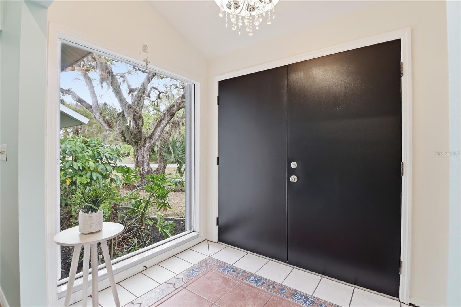 Image 5 of 55 For 4301 Brackenwood Court