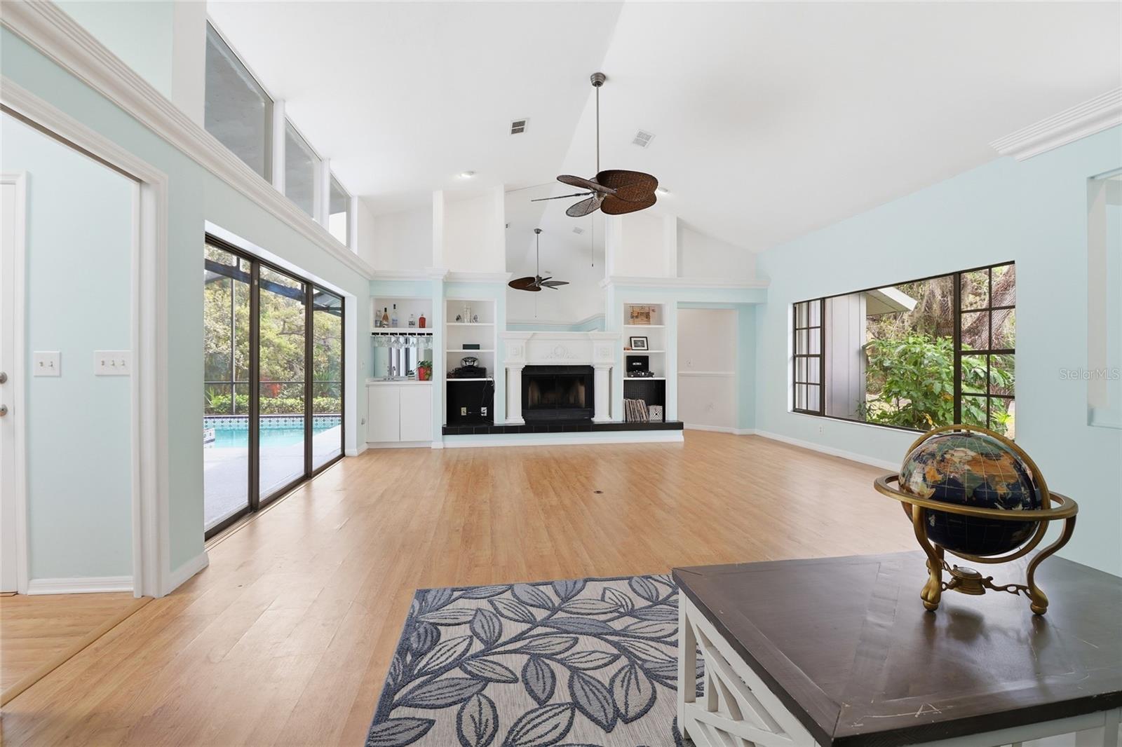 Image 6 of 55 For 4301 Brackenwood Court