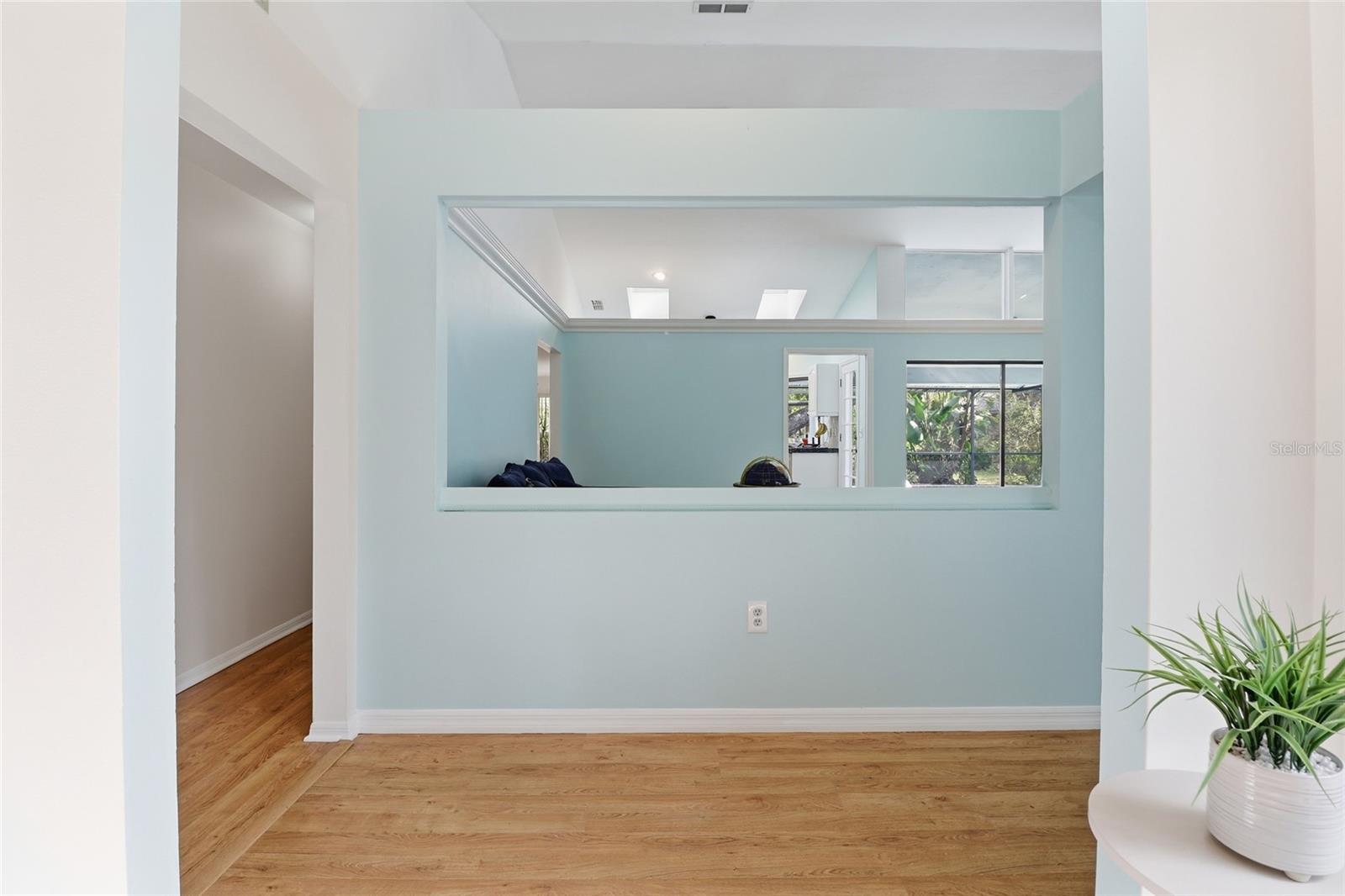 Image 8 of 55 For 4301 Brackenwood Court